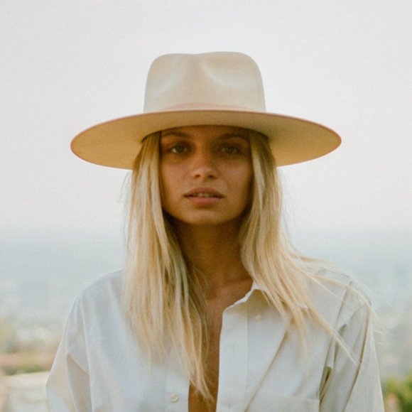 Lack of Color Ivory Rancher - Picture 2 of 4